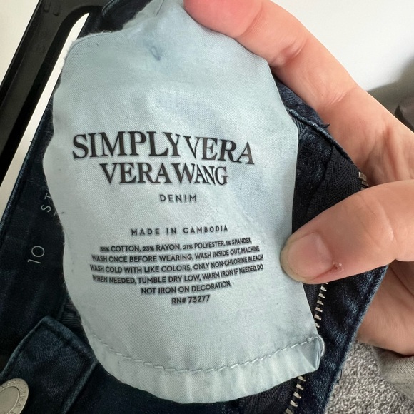 Simply Vera Vera Wang | dark blue straight leg mid rise jeans - 10 - Picture 8 of 8